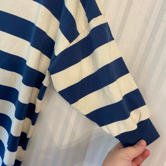 Striped Short Sleeve Sweatshirt - Picture 2 of 4